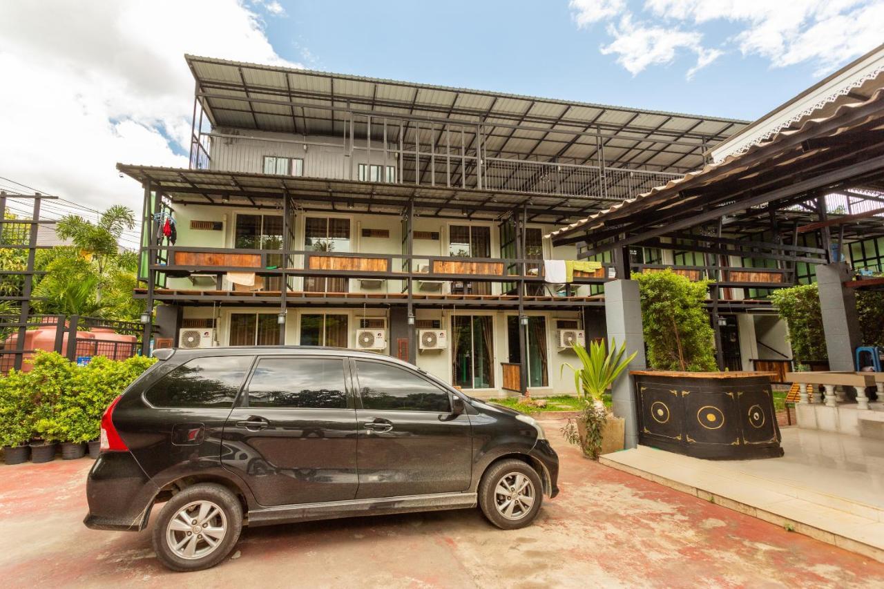 Capital O 1051 Pagoda House Chiang Mai Exterior foto